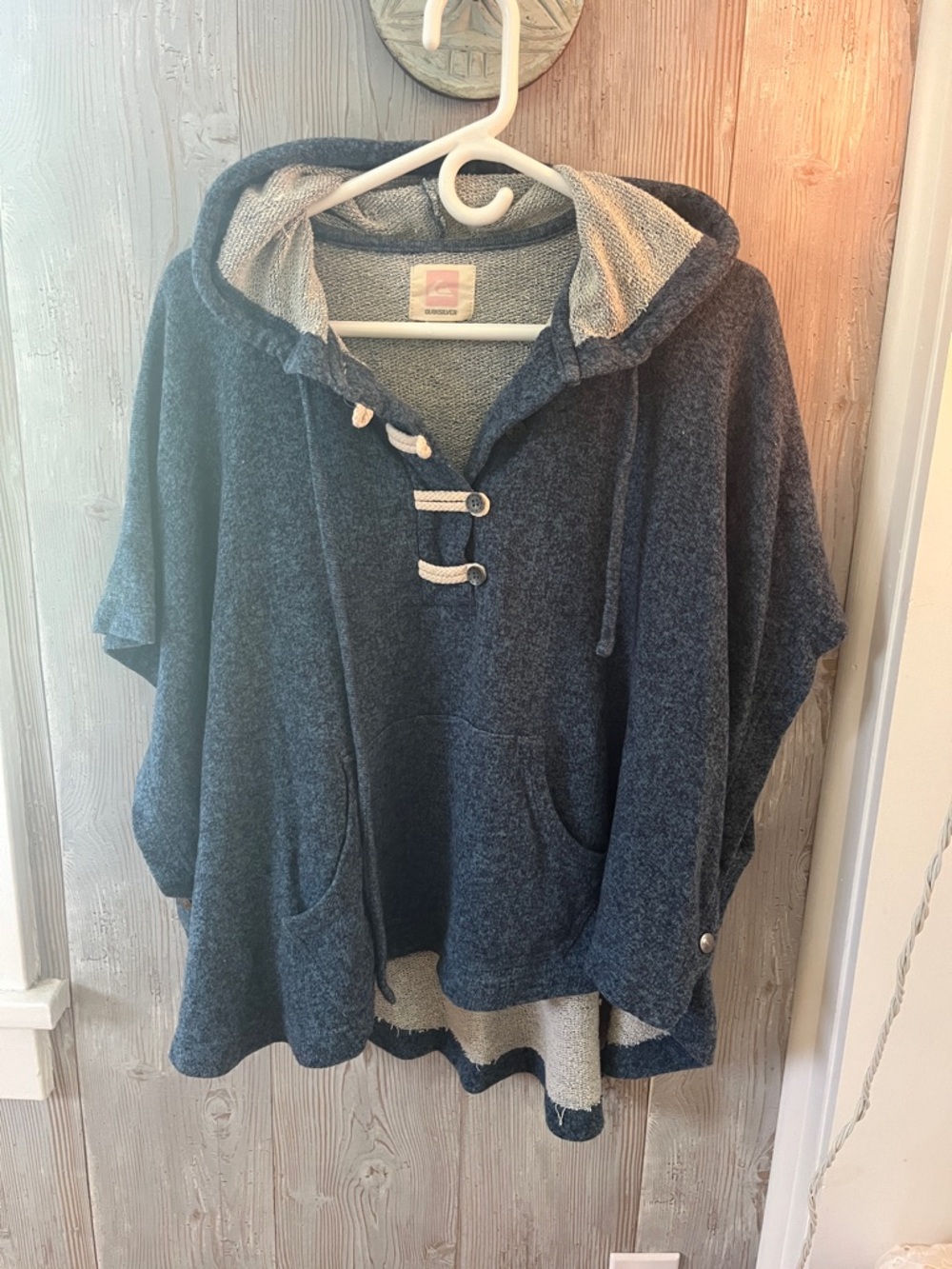 Quiksilver Heathered Gray Hooded Pullover with Logo Tag